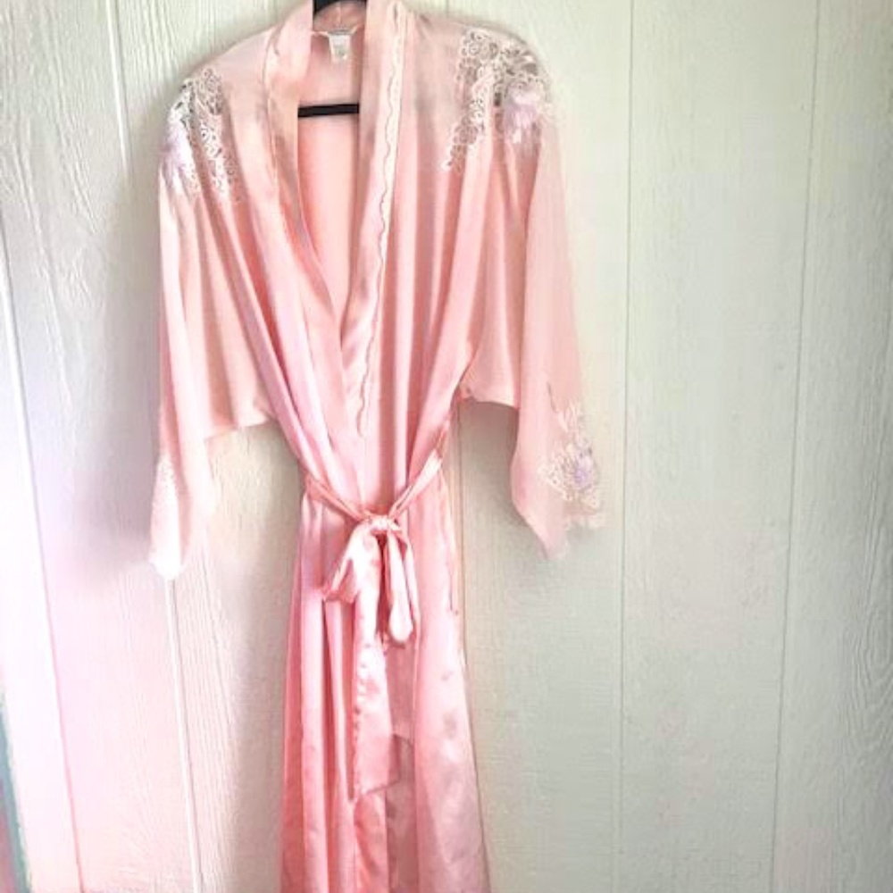 VINTAGE NATORI SILKY  ELEGANT ROBE SZ.S